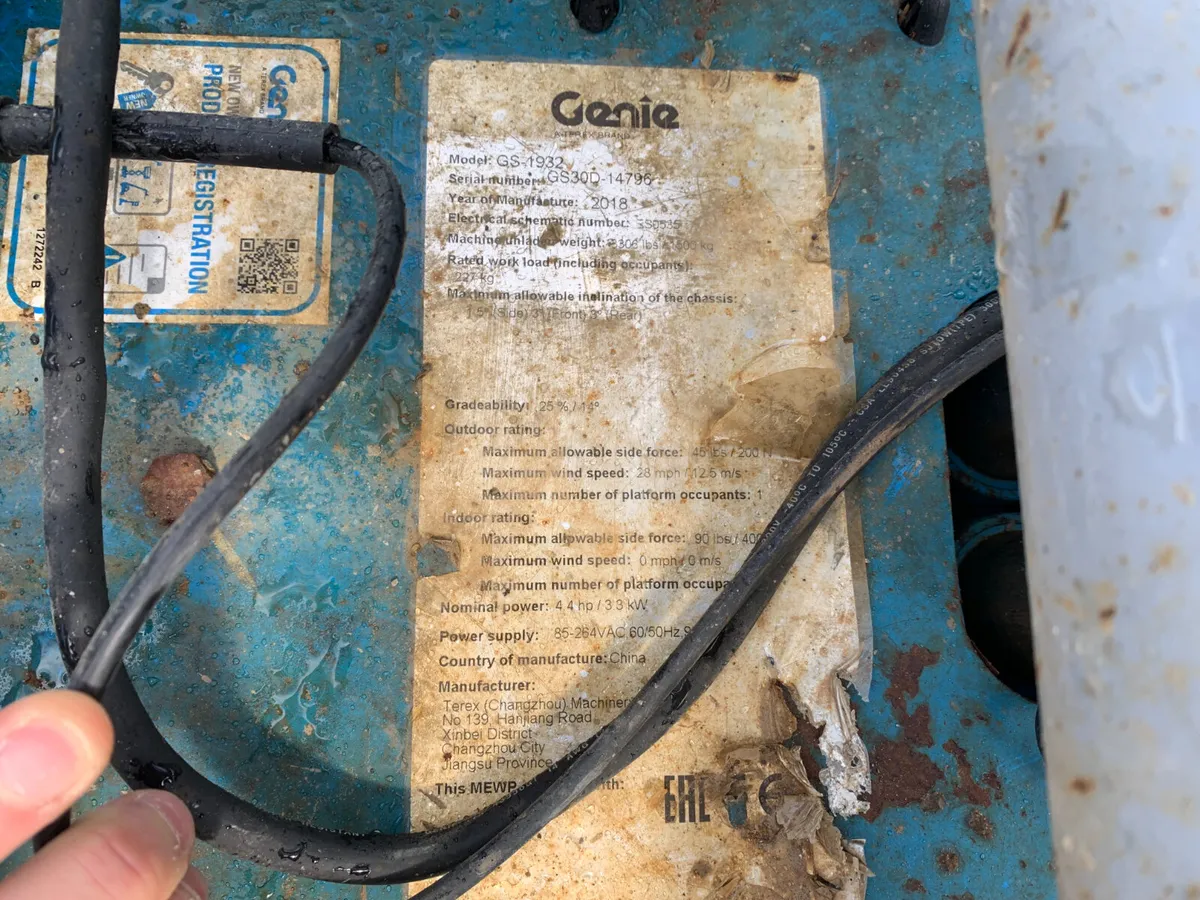 2018 GENIE GS1932 SCISSORS LIFT FOR AUCTION - Image 2