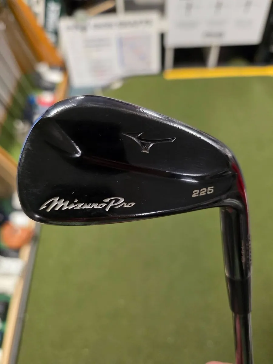 Mizuno Pro 225 Forged Limited Edition Irons - Image 2