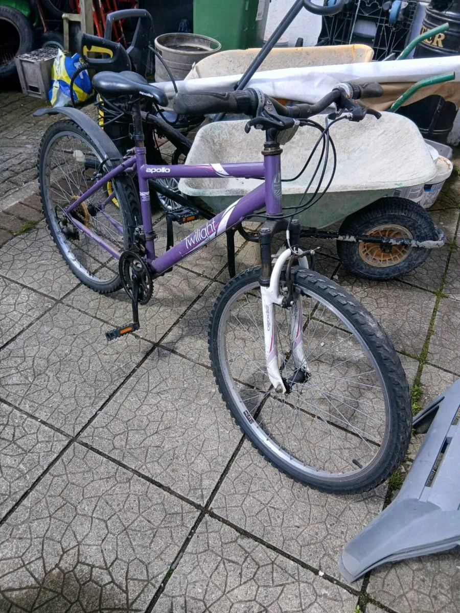 Girls bike - Image 1