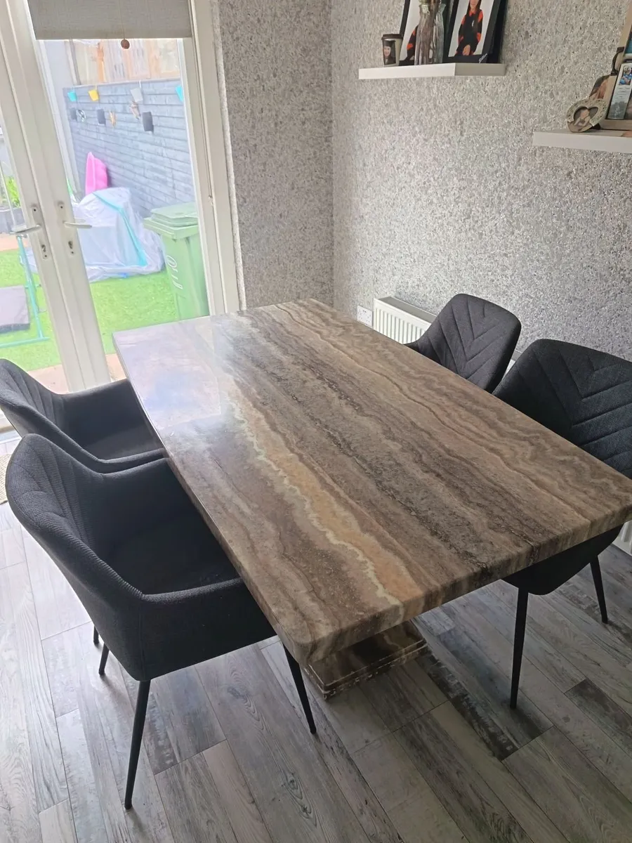 Kitchen table and four chairs - Image 3