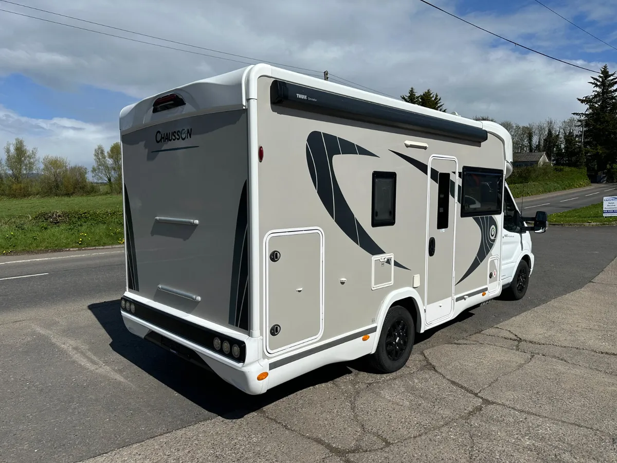 2022 Chausson 660 Exclusive Line Automatic – 18,46 - Image 4