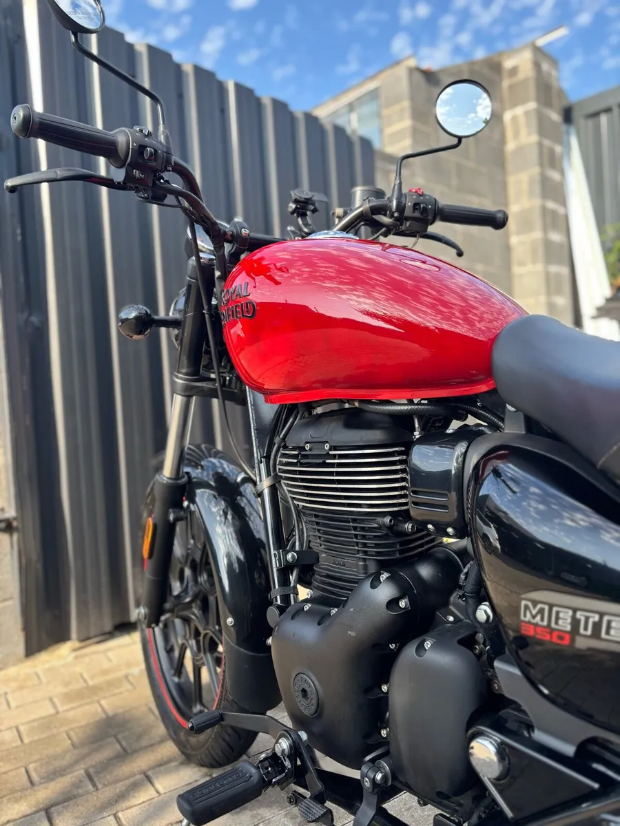 Royal Enfield Meteor 350 - Image 2