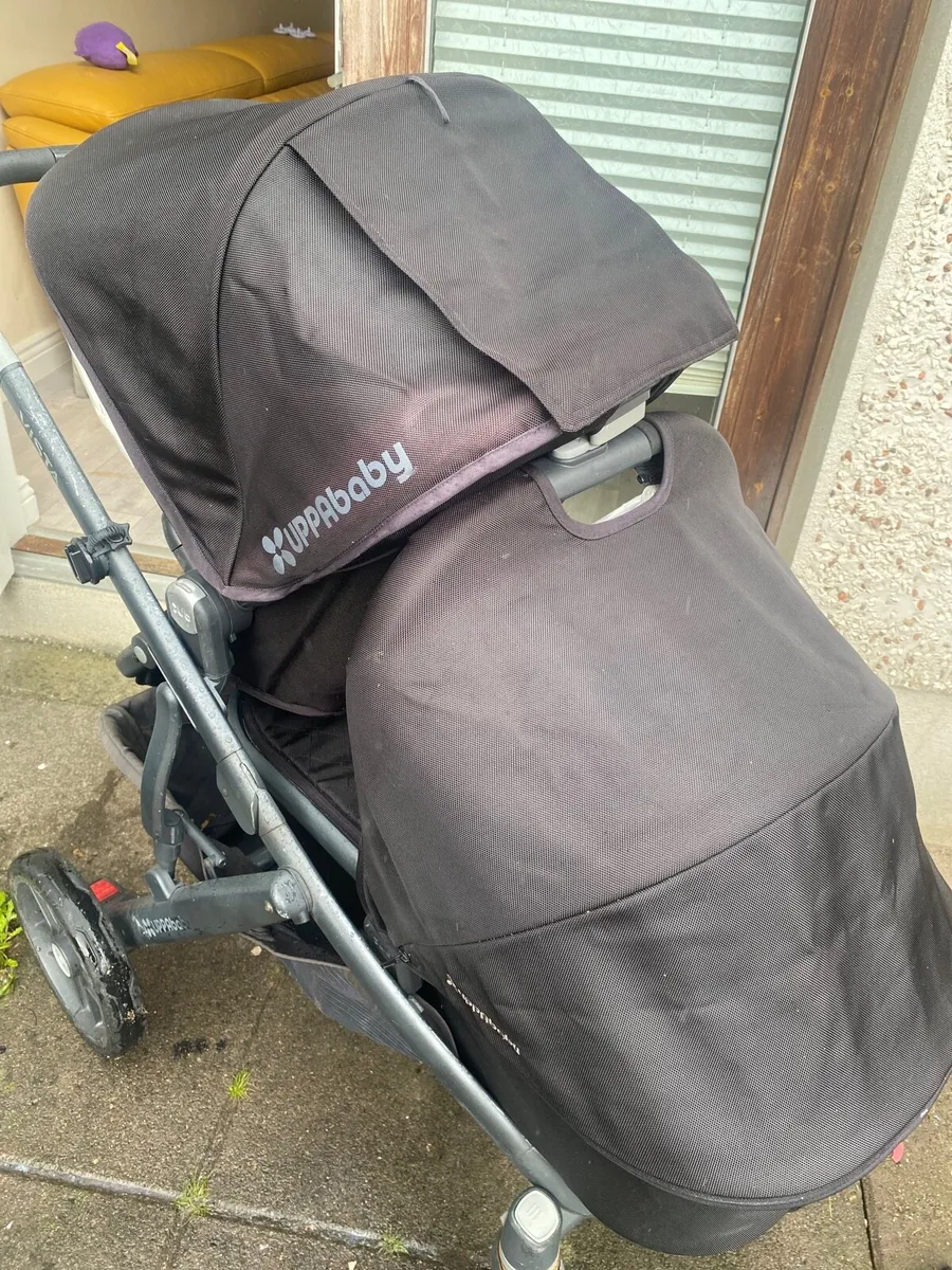 Uppababy double buggy - Image 1