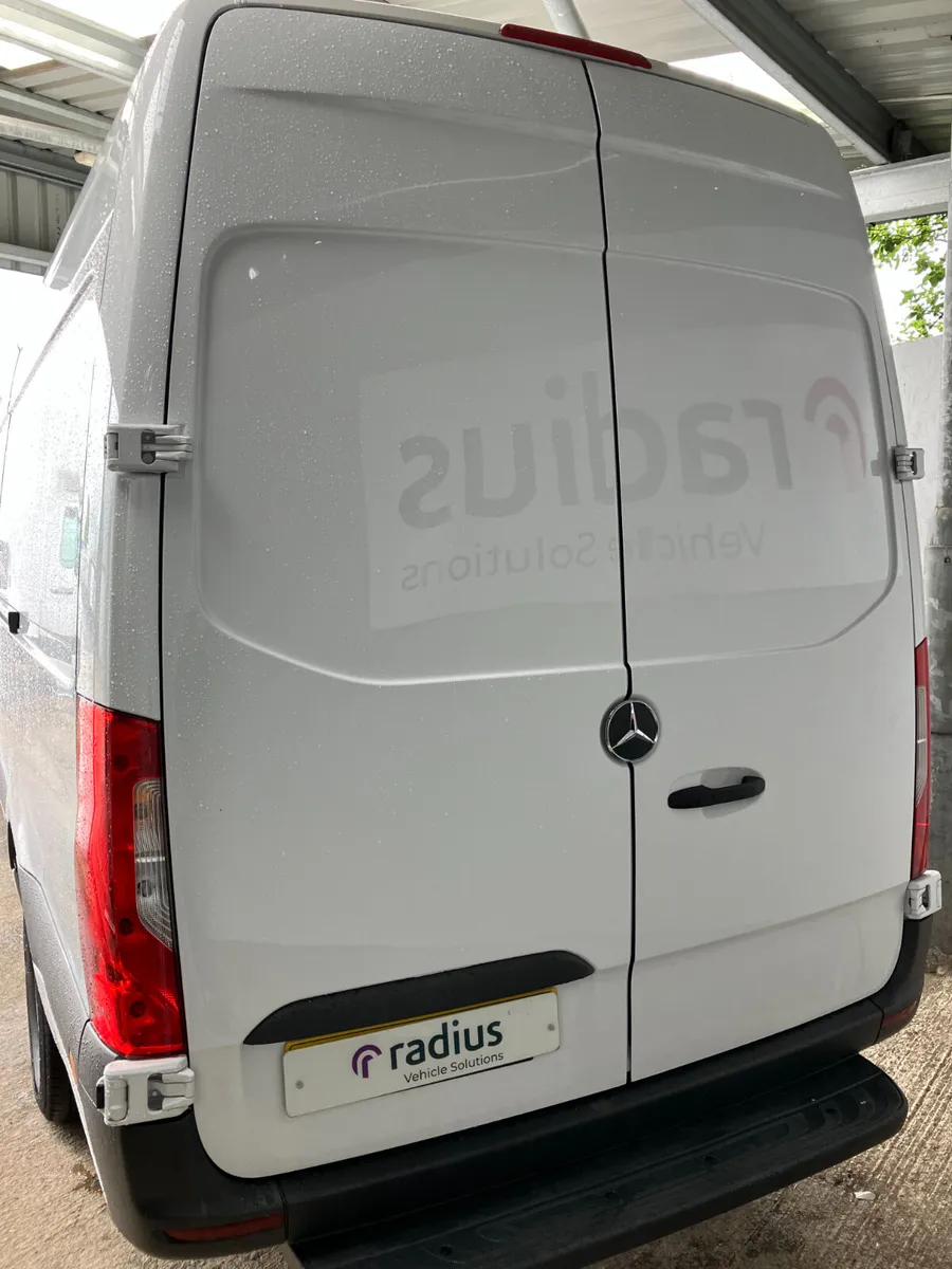 Mercedes-Benz Sprinter 2021 - Image 4
