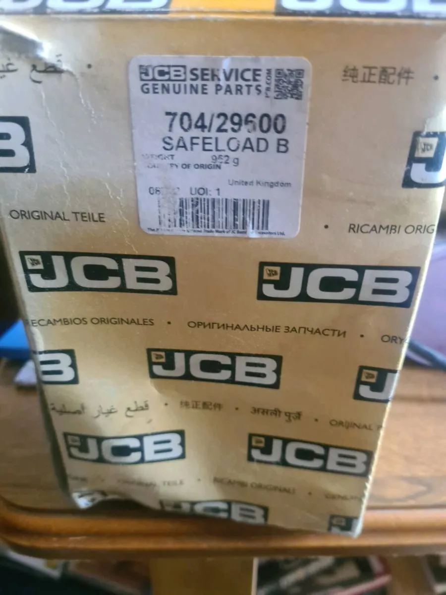 Jcb  load leveling  box 2 no - Image 2