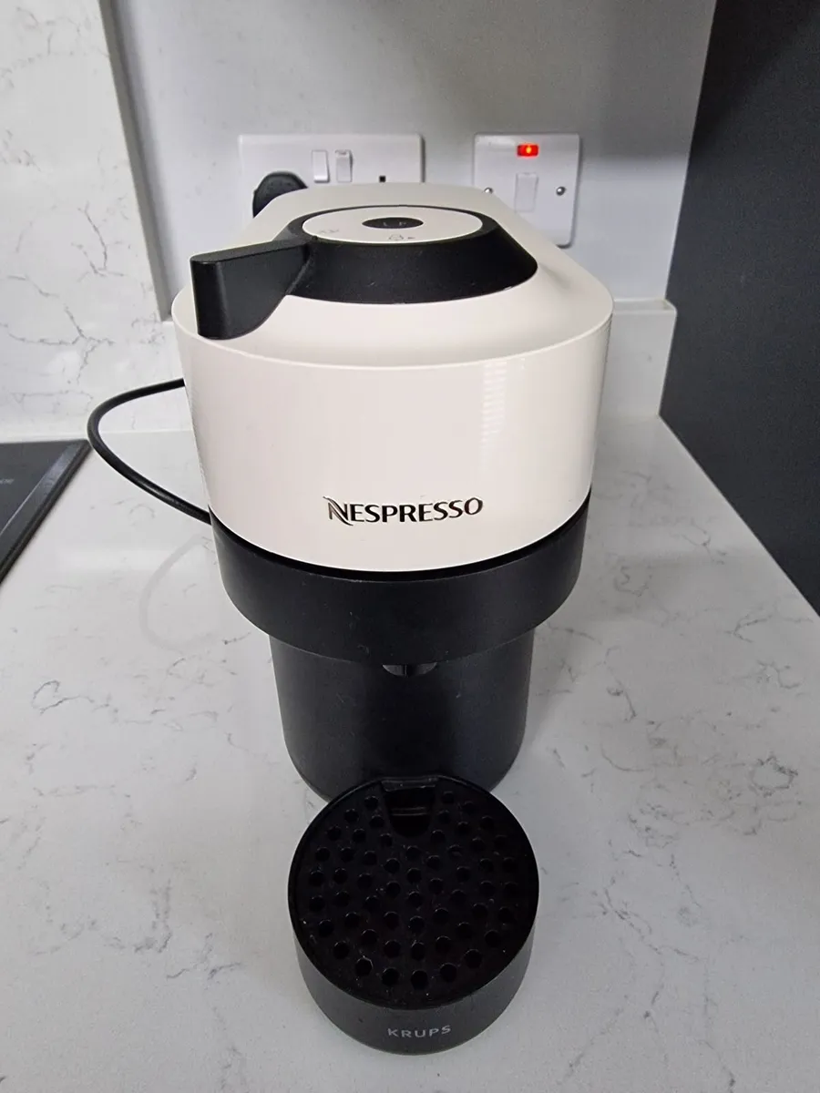 Nespresso Vertuo Coffee Machine - Image 3