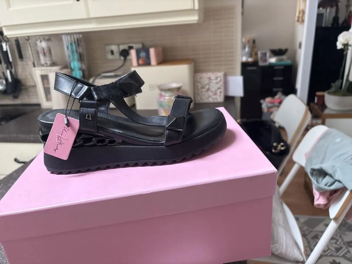 Una Healy Sandals - Image 3