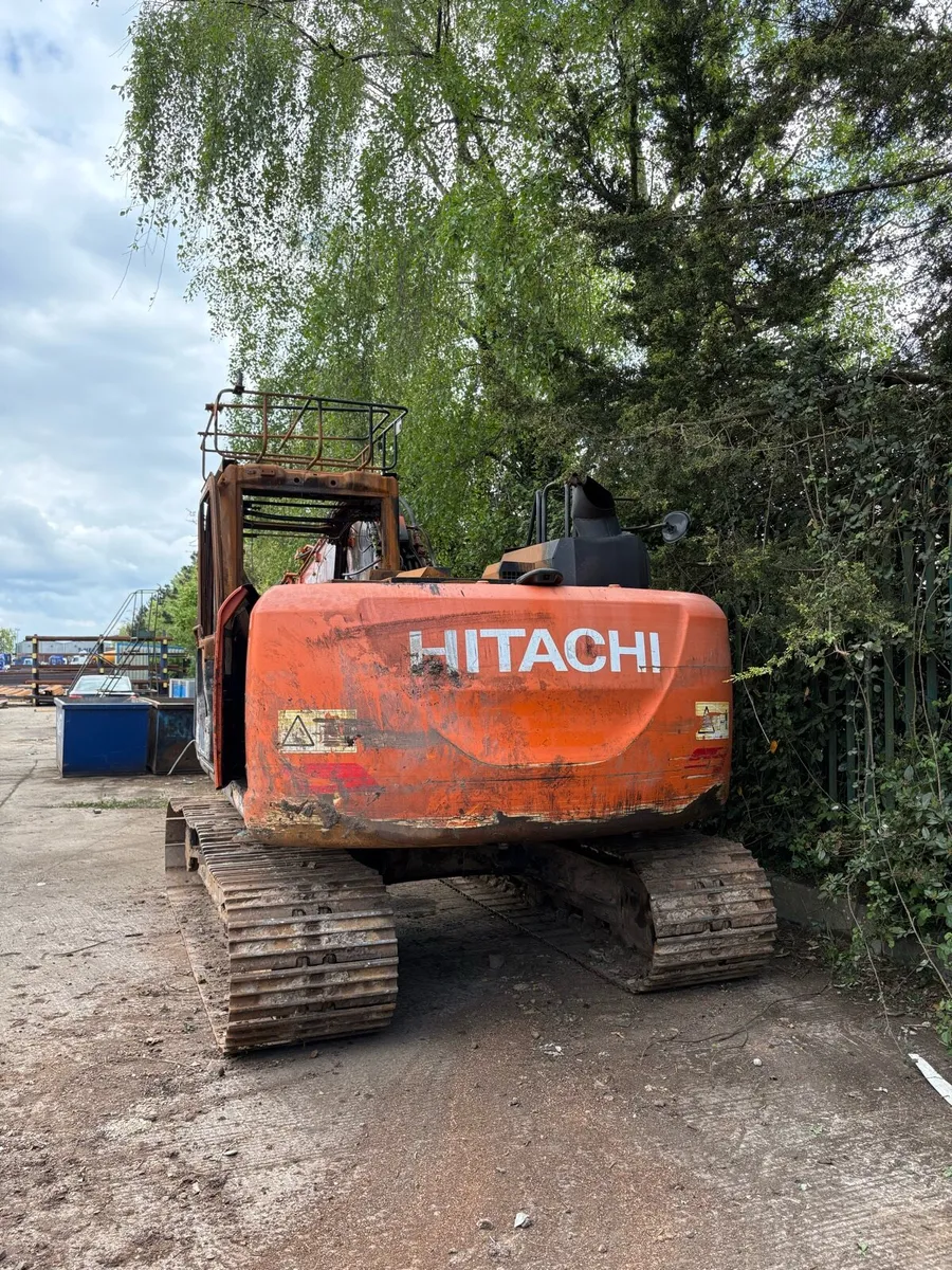 Hitachi Zaxis - Image 3
