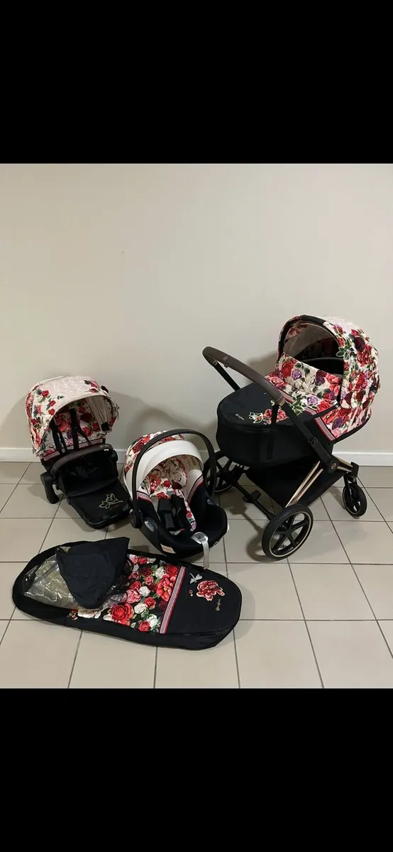 Cybex Platinum Priam Spring Blossom Travel System - Image 1