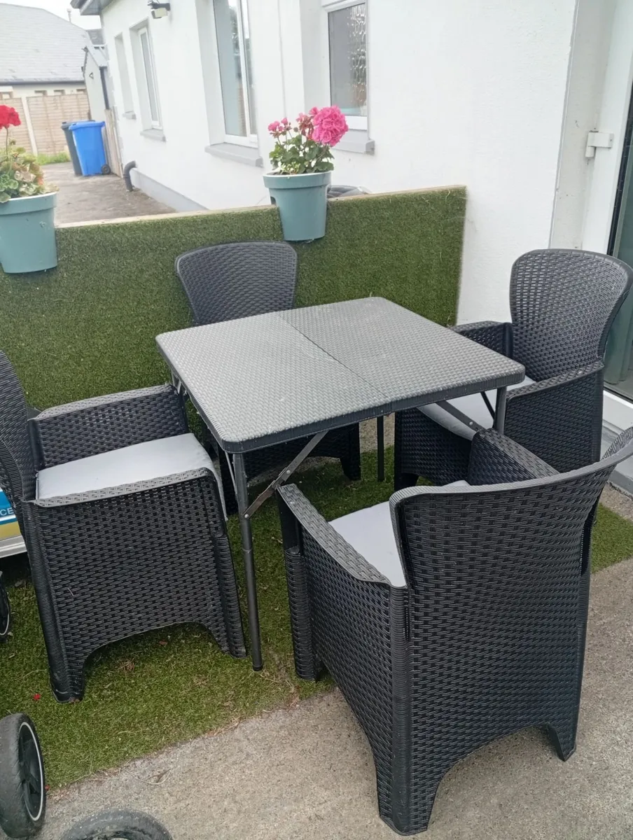 Garden Dining Set - Image 1