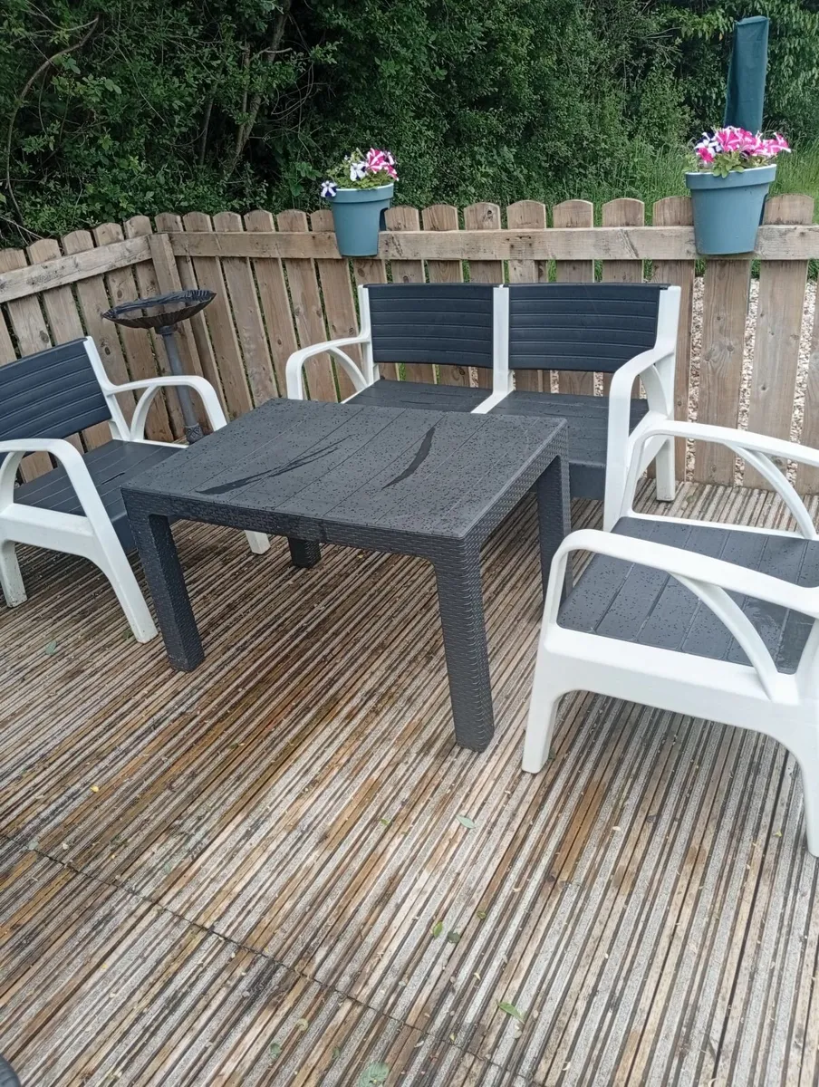 Garden Furniture - Image 1