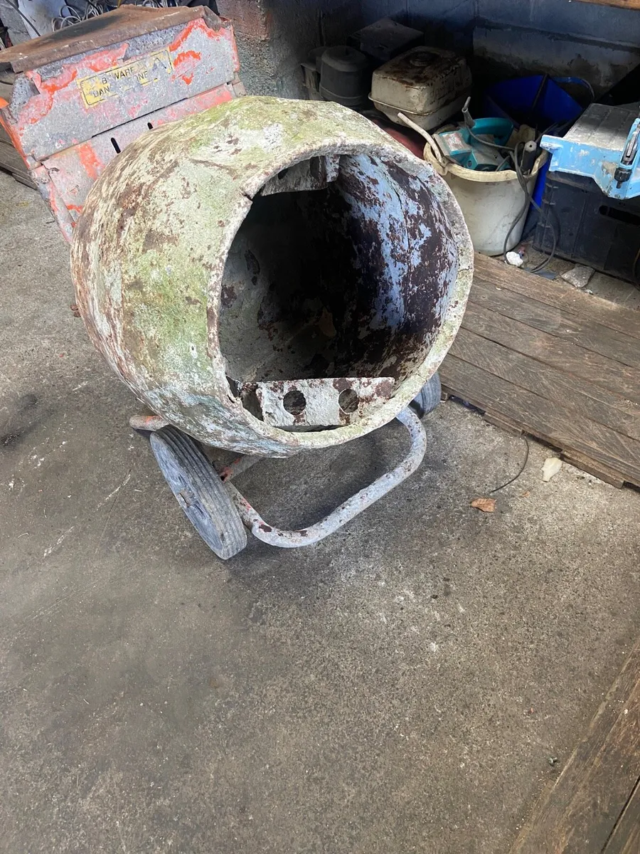 Belle petrol cement. Mixer - Image 3