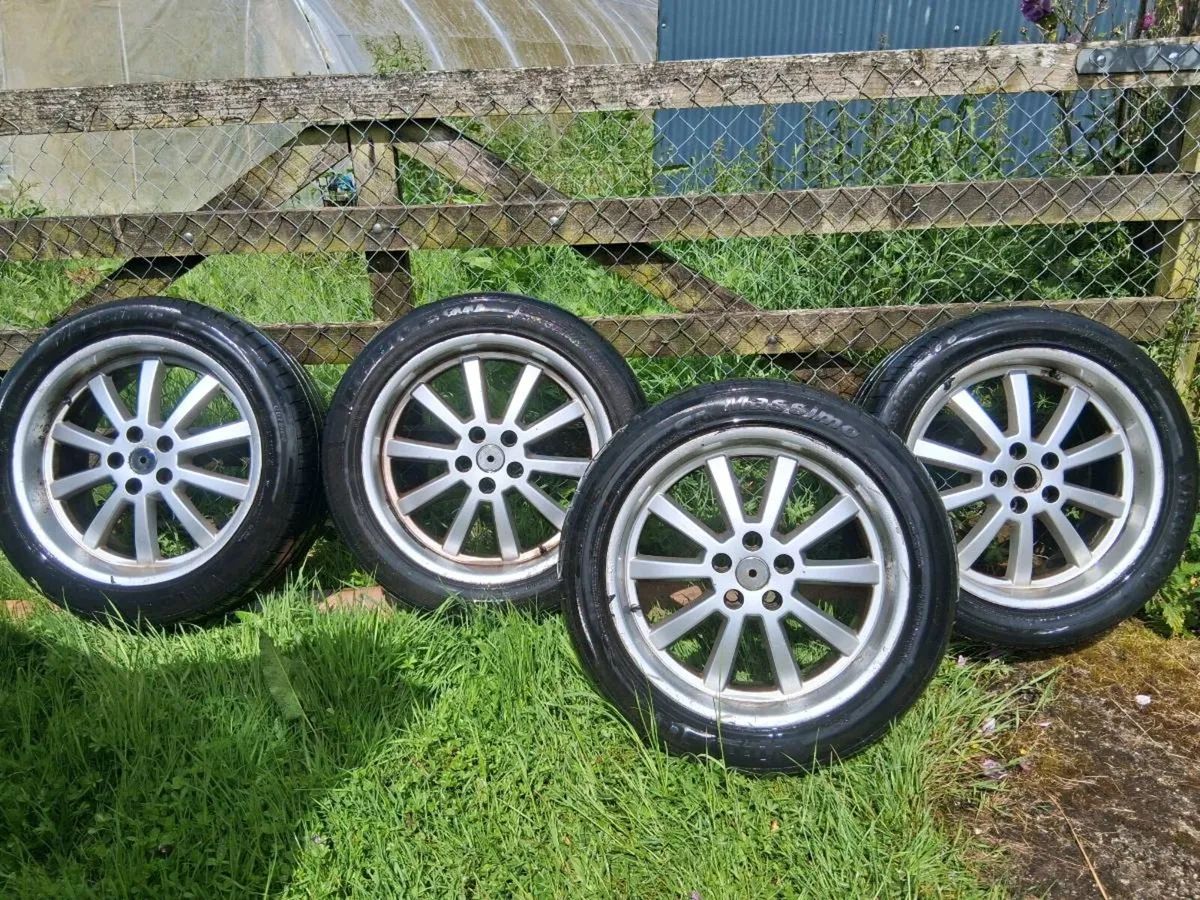 20 inch alloys plus tyres off RangeRover L322 - Image 1