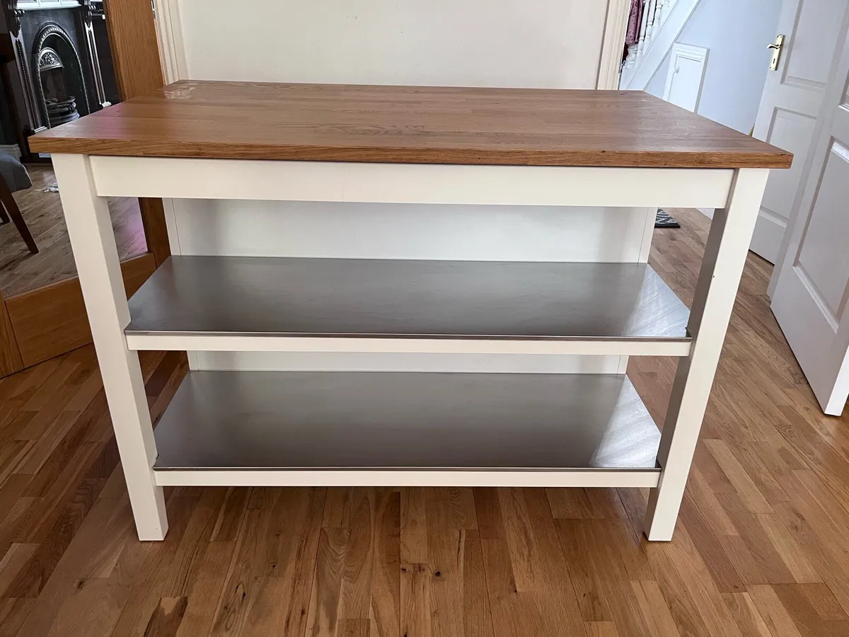 Kitchen Island - Image 1