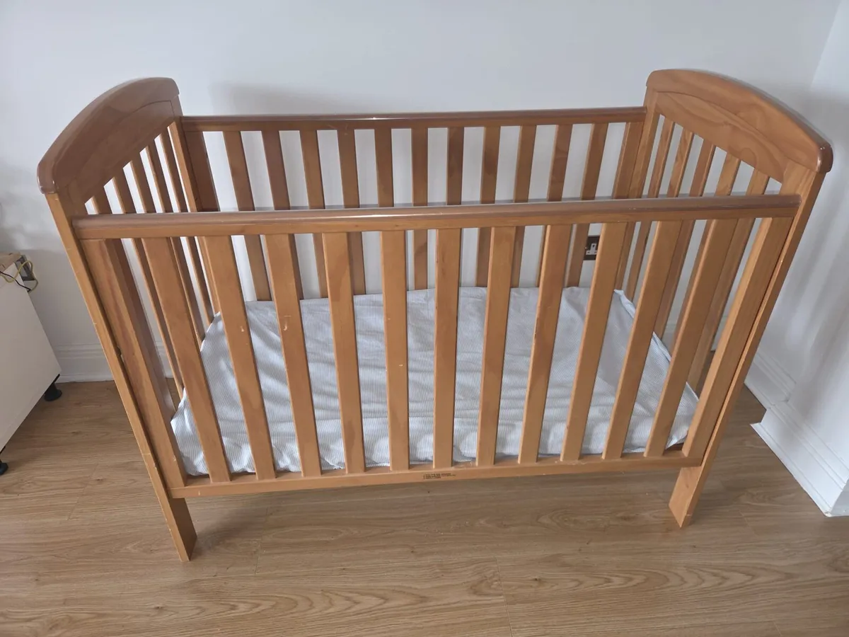 Cot bed - Image 4