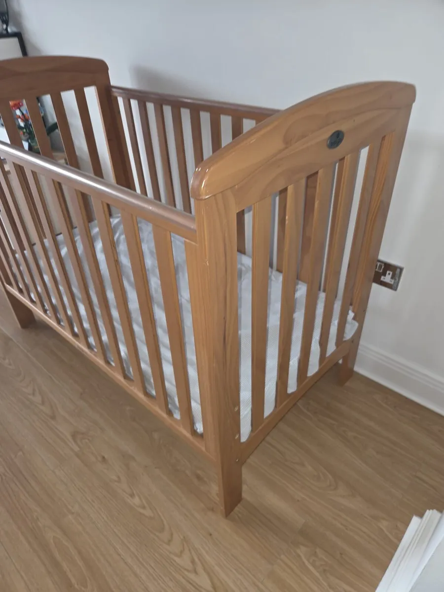 Cot bed - Image 3