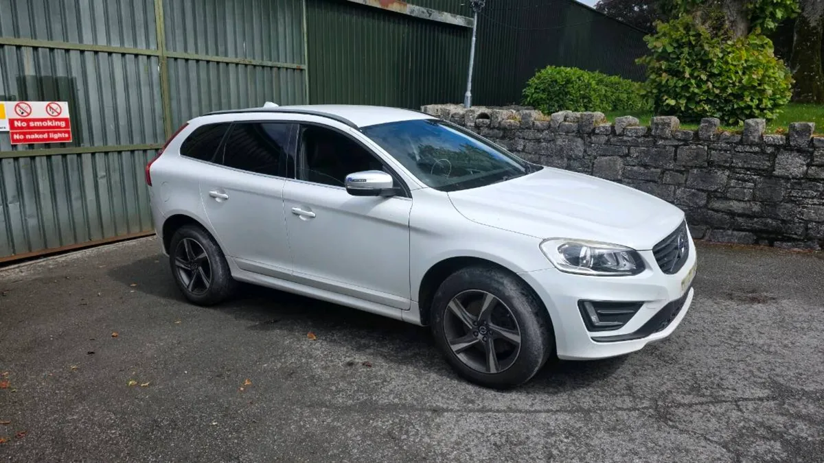 2014 Volvo XC60 2.0D 4D R-DESIGN ♻️ FOR PARTS ♻️ - Image 1