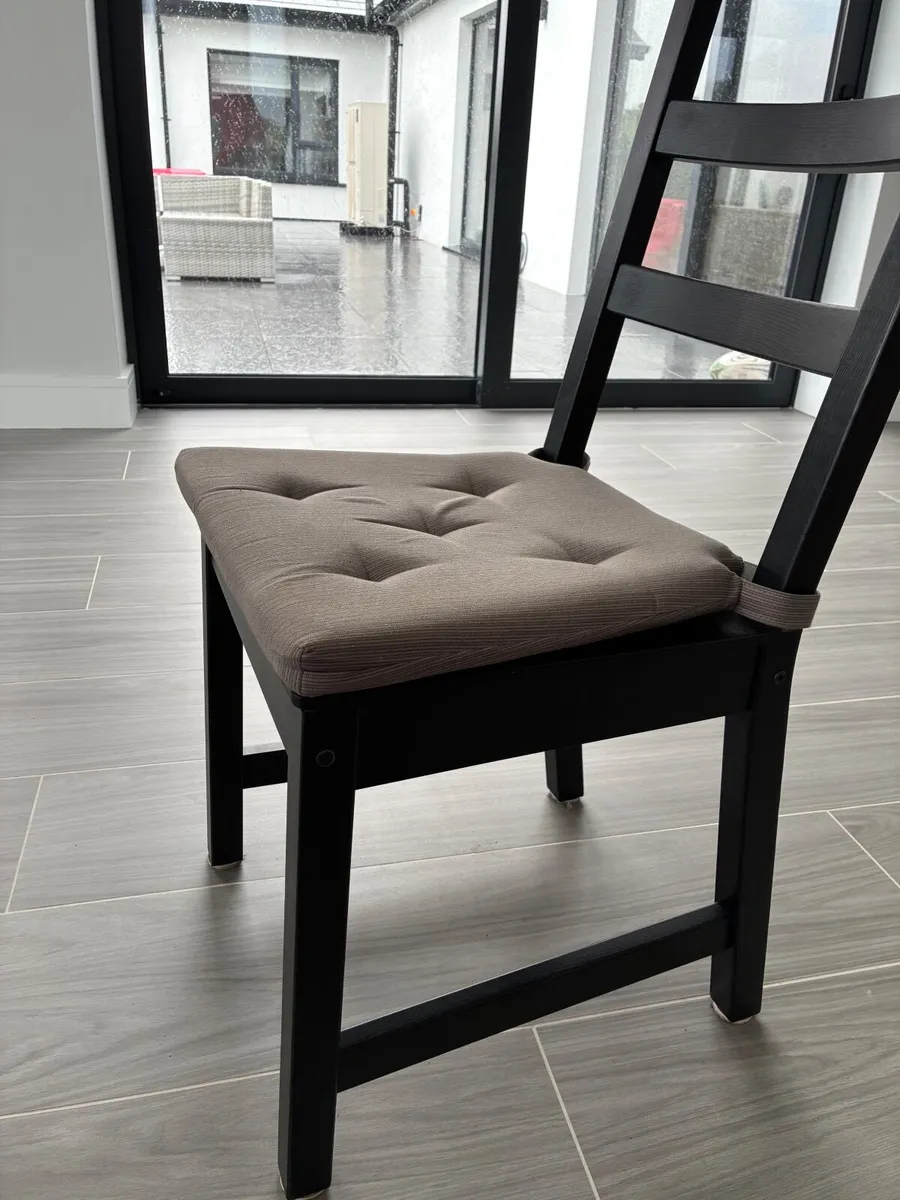 Dining chairs - Image 1