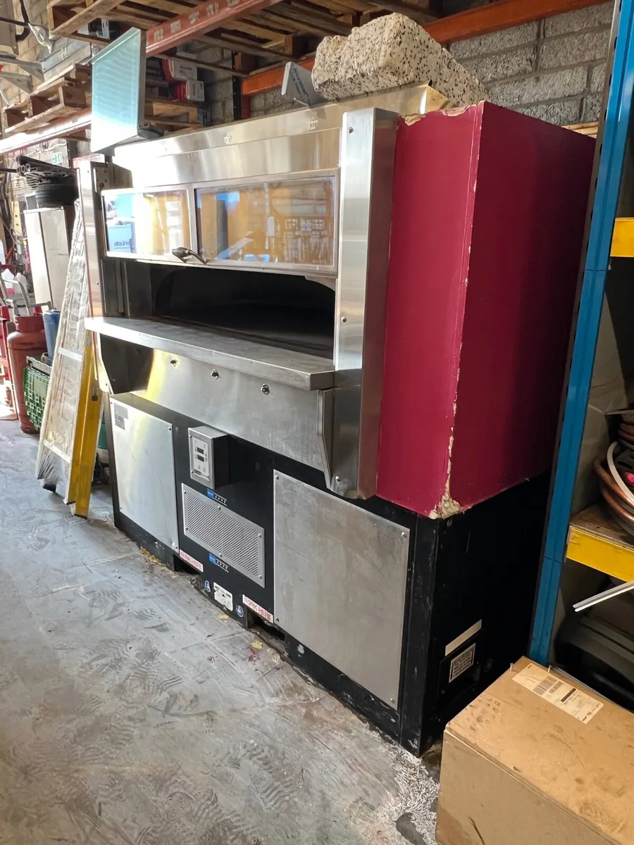 Commercial Pizza Oven - Image 1