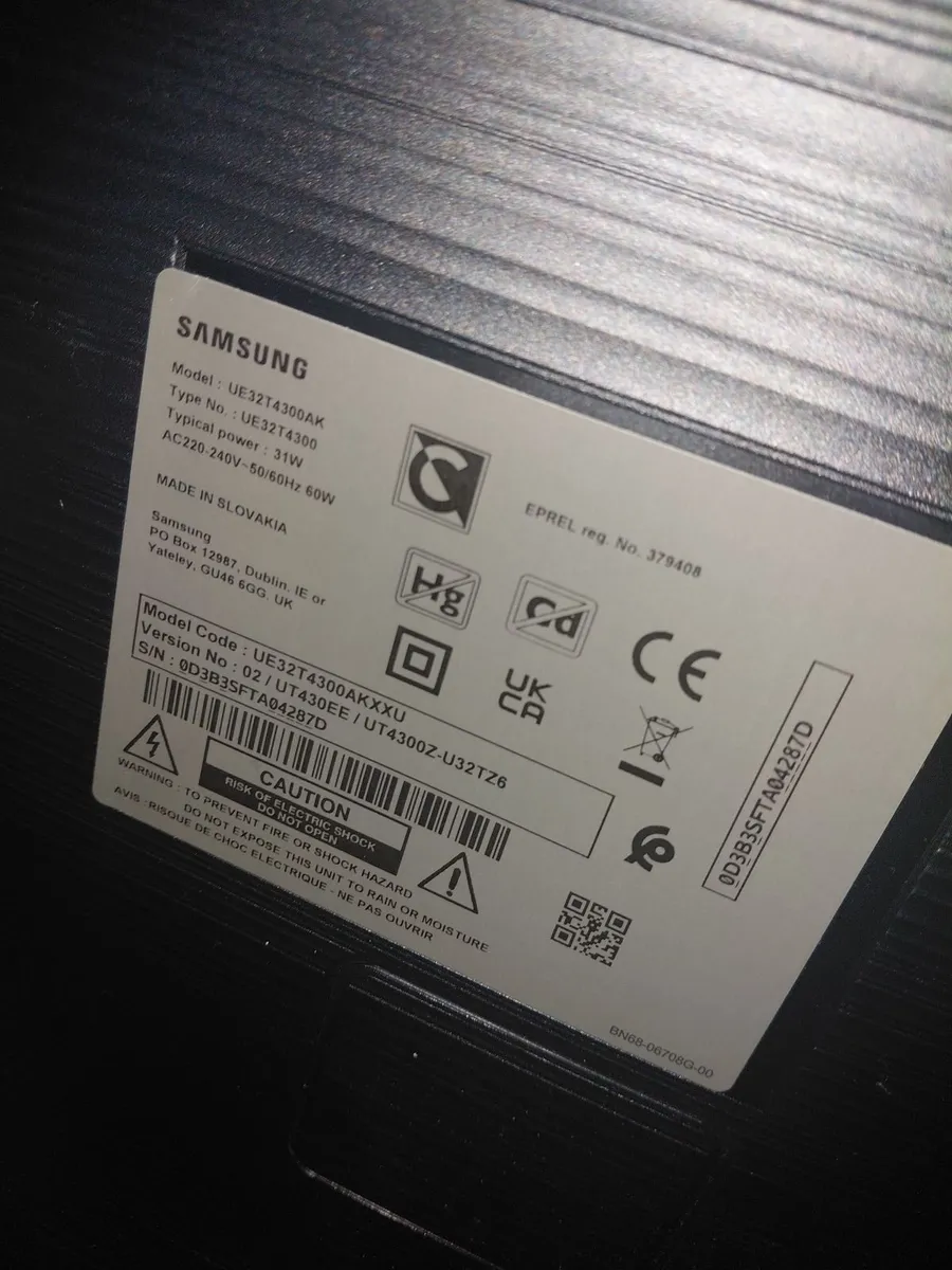 32 inch samsung smart tv - Image 1