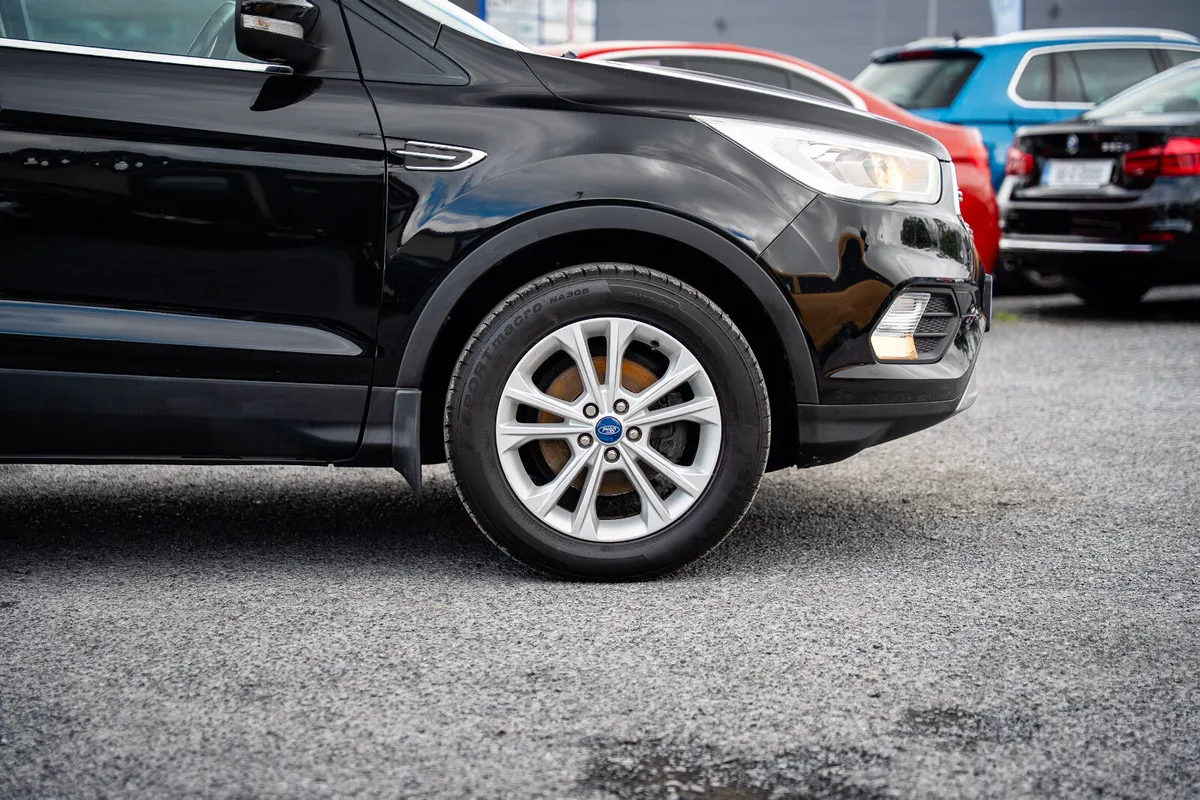 2019 FORD KUGA TITANIUM 1.5 120PS FWD 4DR 4 SEAT C - Image 4