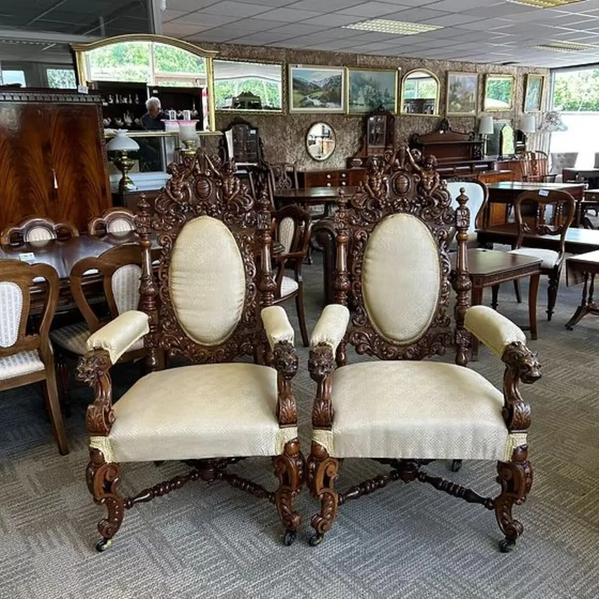 Fabulous monumental pair of antique throne chairs - Image 1