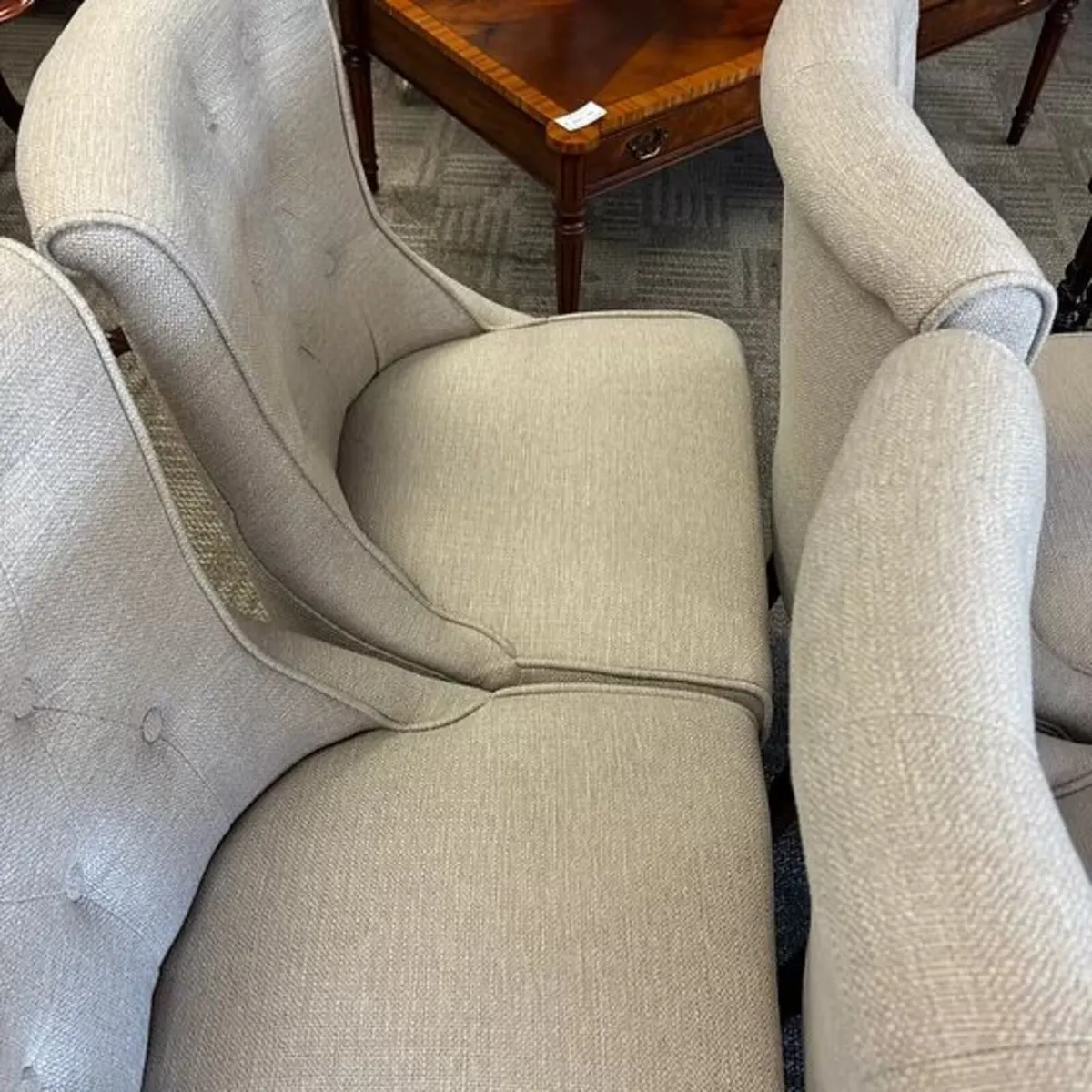 Fabulous set of 6 linen buttoned high back chairs - Image 3