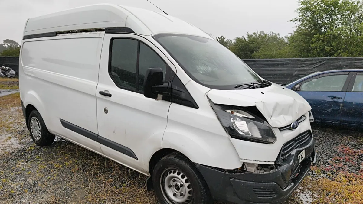 2016 Ford Transit Custom 2.2 Diesel For Breaking! - Image 4