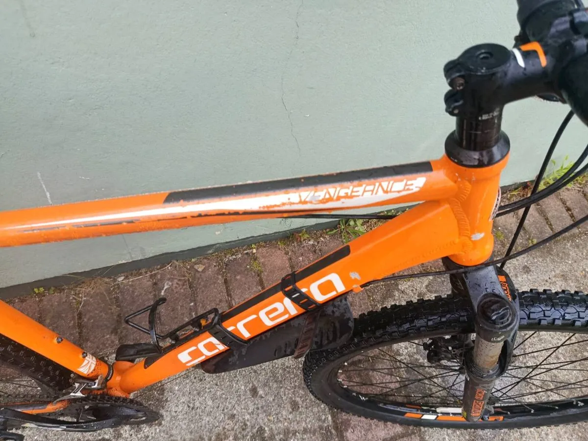 Carrera vengeance bike - Image 4