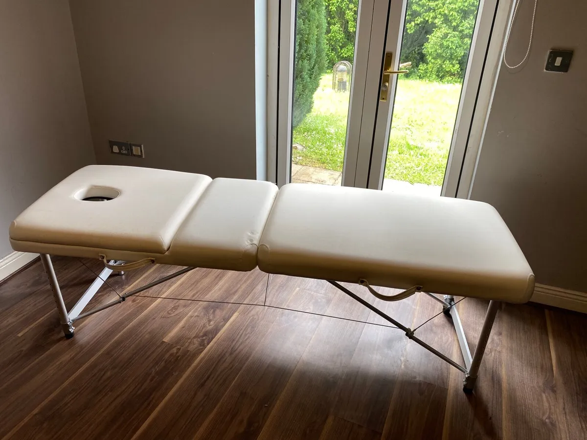 Massage table €60 - Image 3