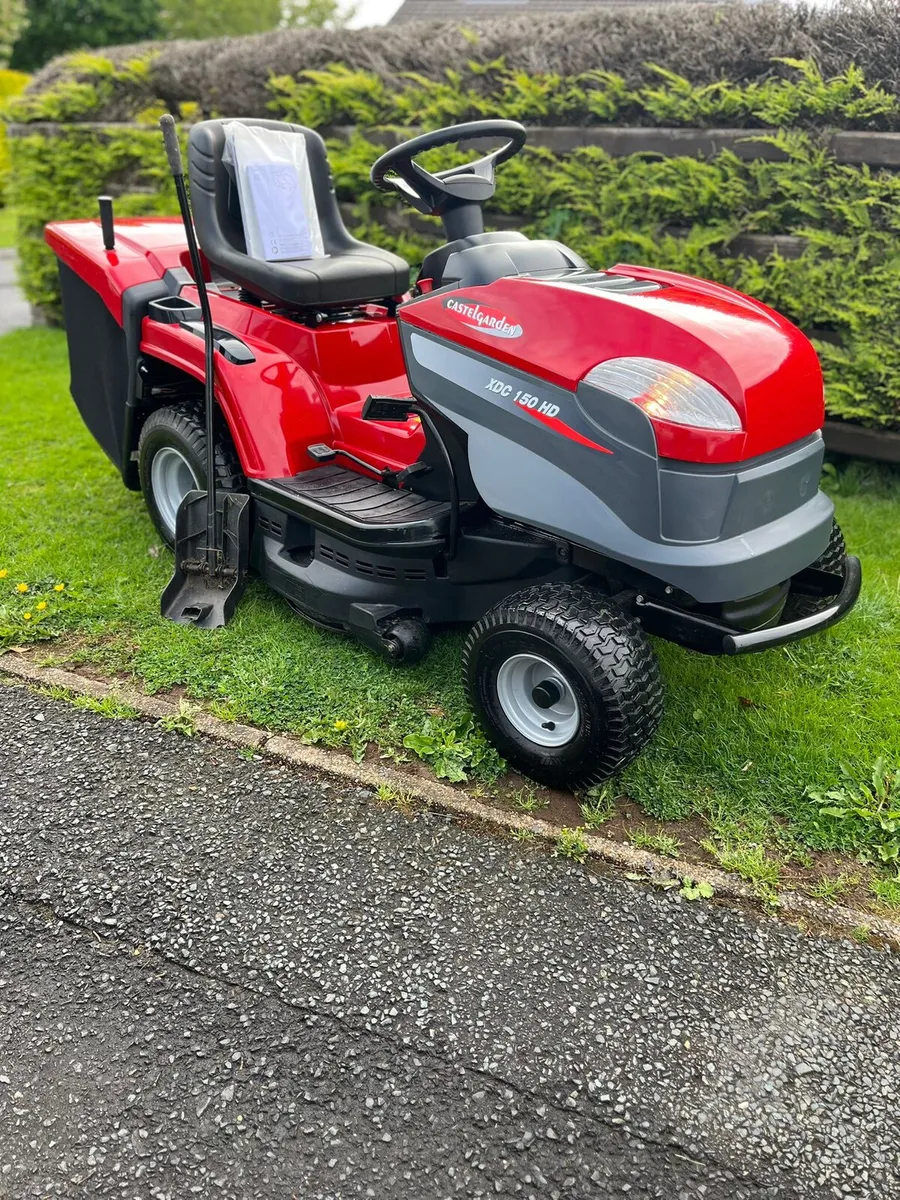 2024 castlegarden petrol ride on lawnmower - Image 3