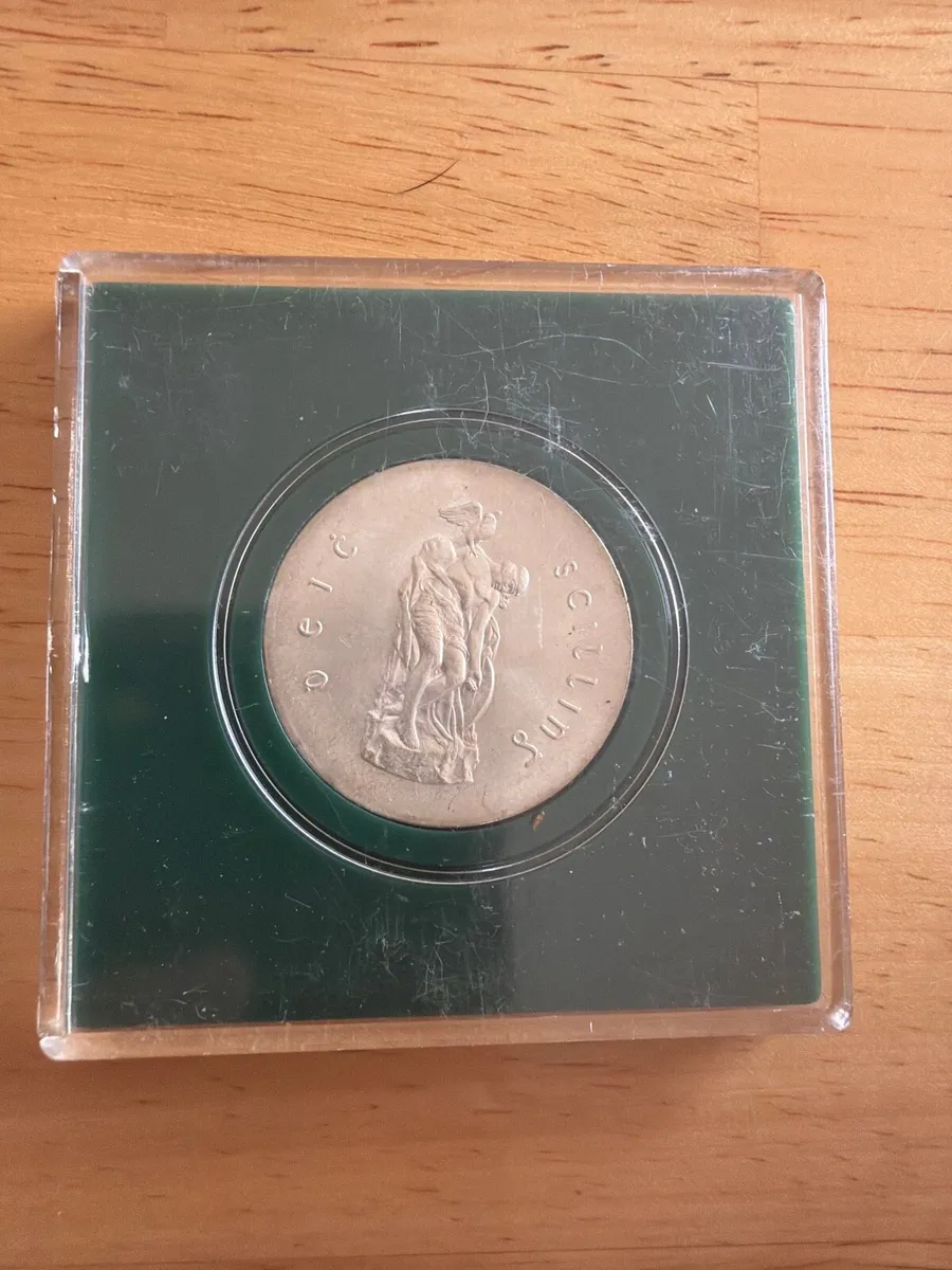 1966 Irish 10 Shilling Commemorative Coin - Image 2