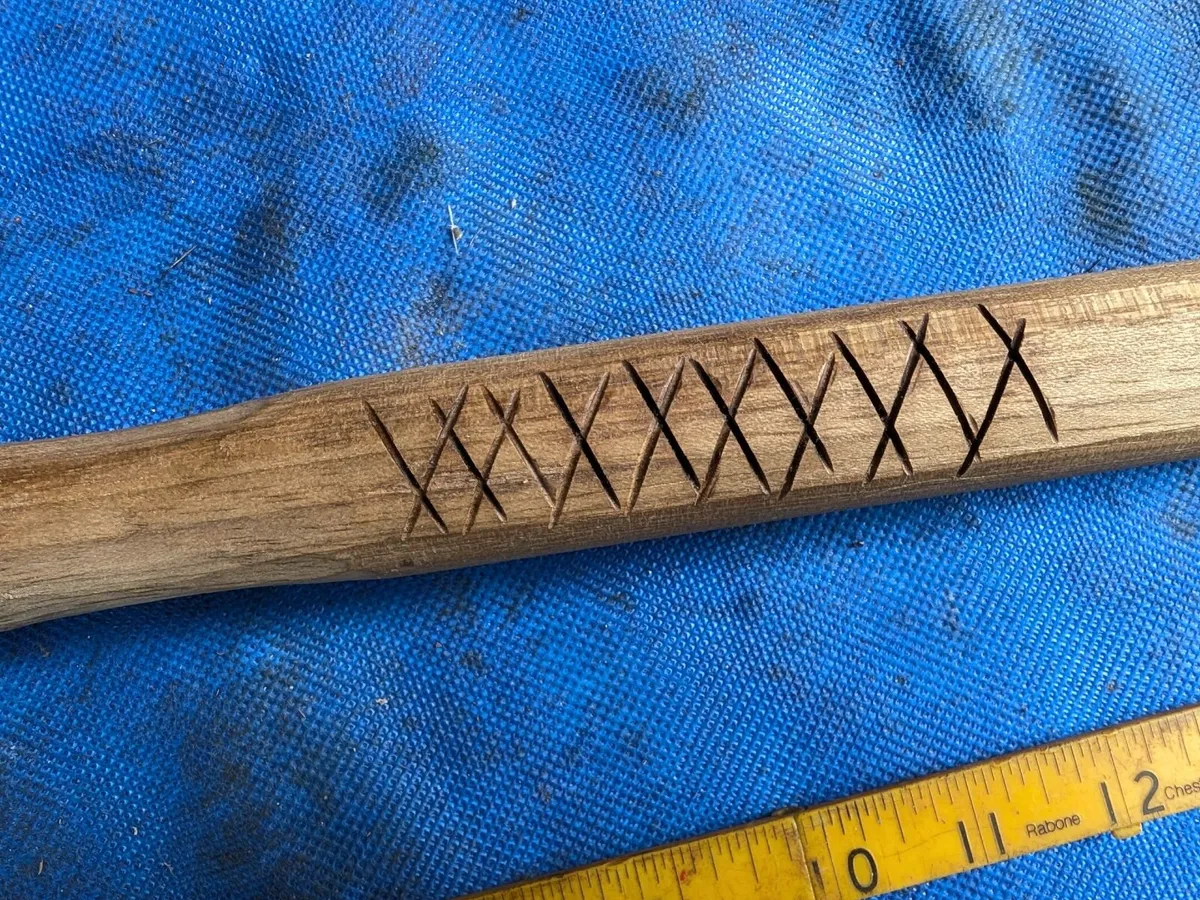 16oz Claw Hammer - Image 2