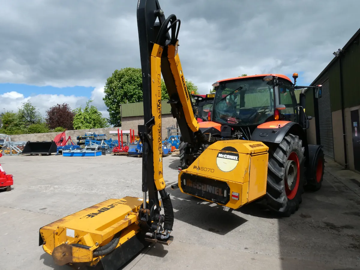 McConnel PA6070 Hedgeutter - Image 3
