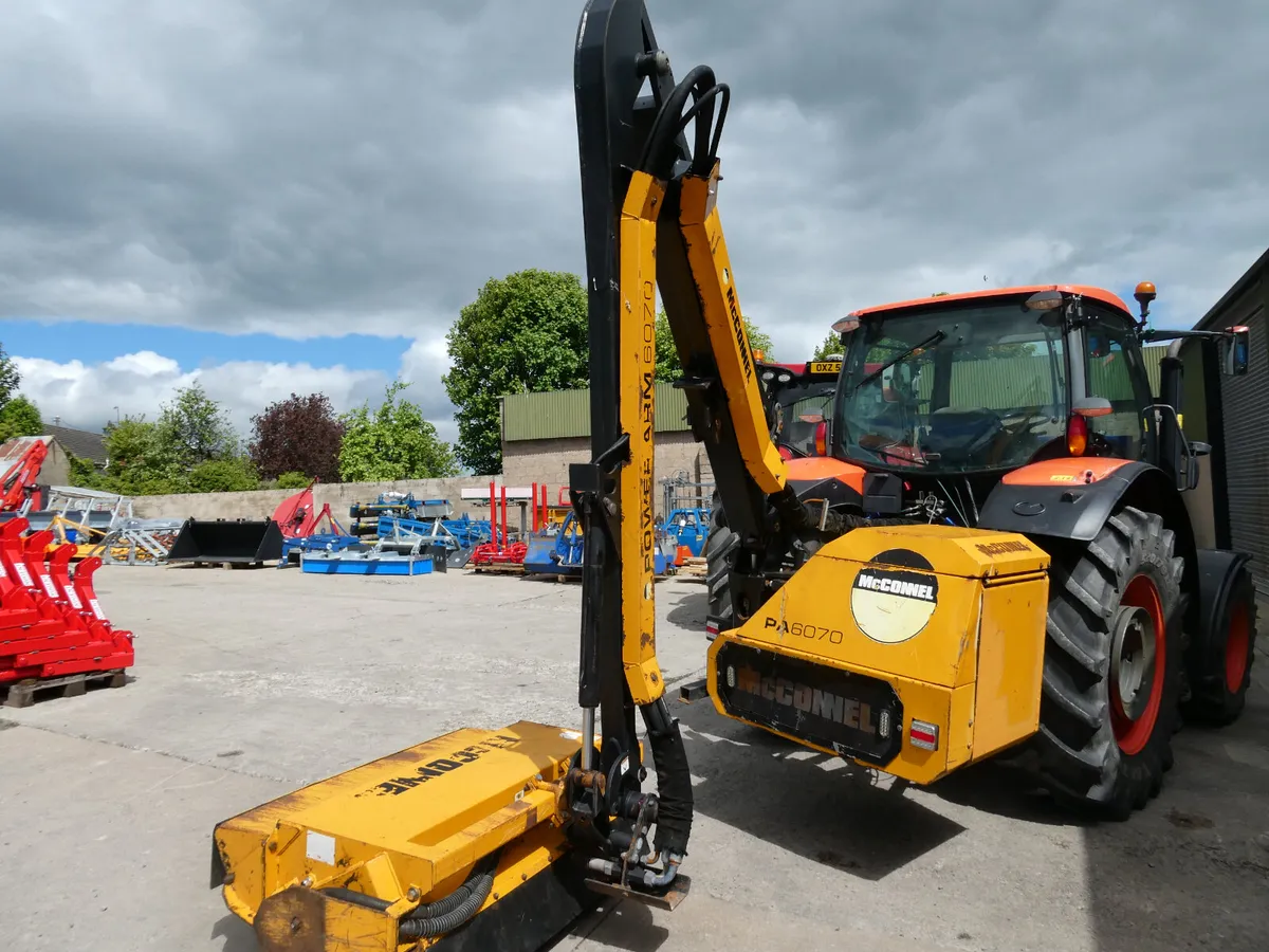 McConnel PA6070 Hedgeutter - Image 2