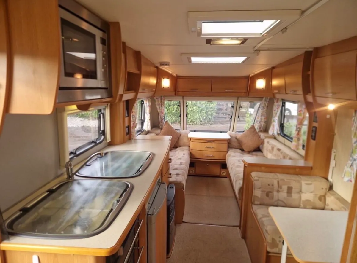 Caravan - Image 3
