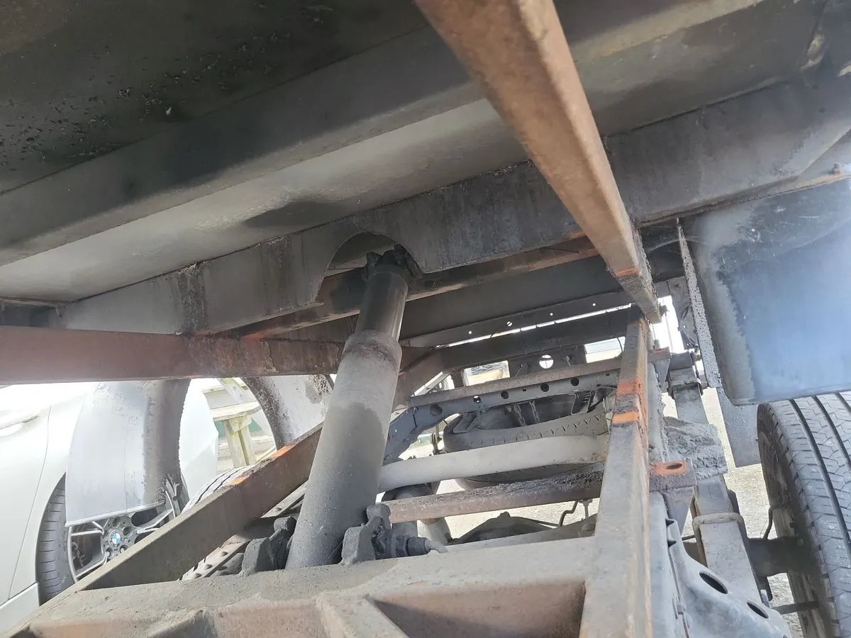 Toyota Dyna 2011 tipper bin body - Image 2