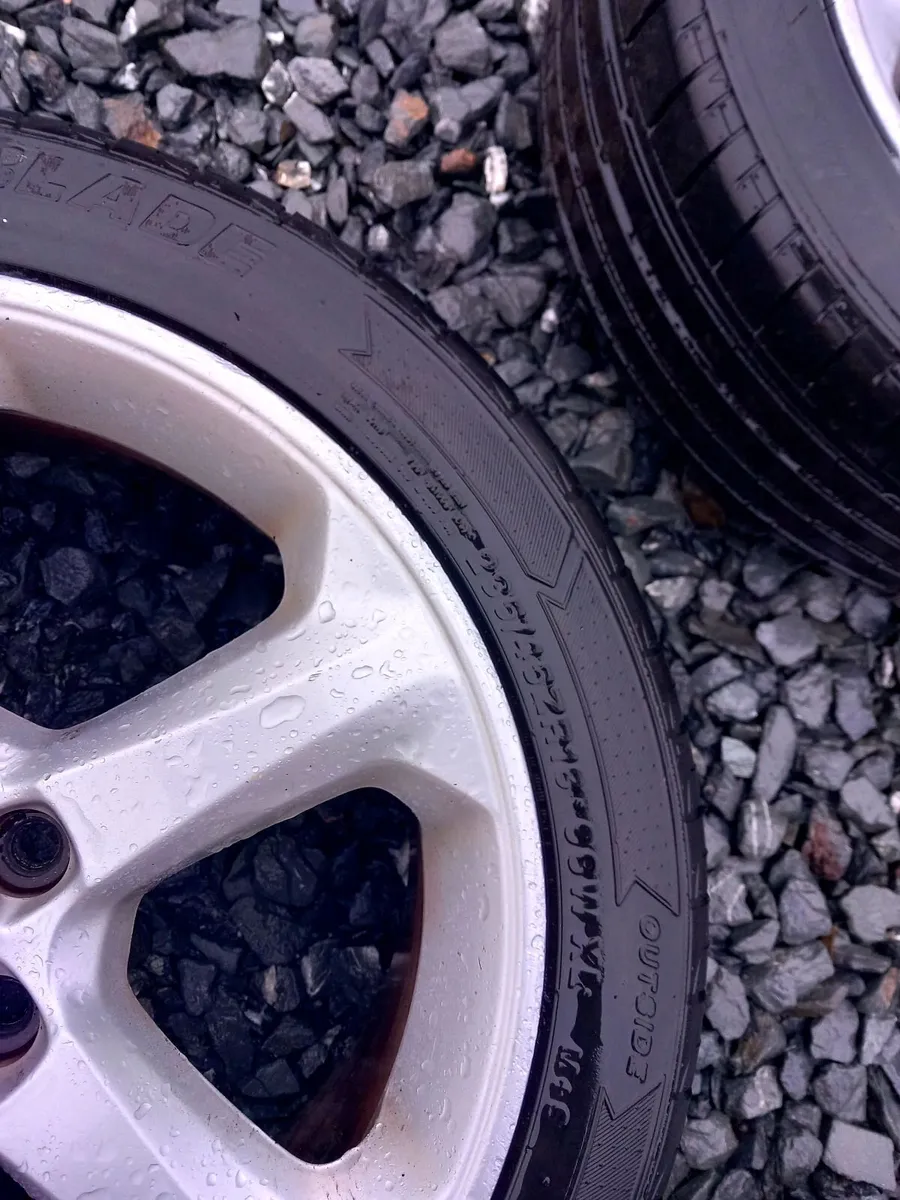 180inch 5x108 Mondeo Alloys Very Clean - Image 3