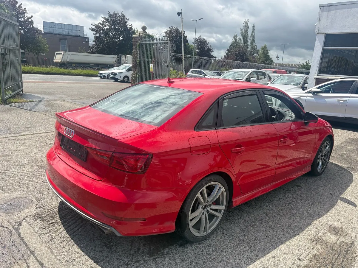 142 S3…2.0 Petrol…Auto - Image 4