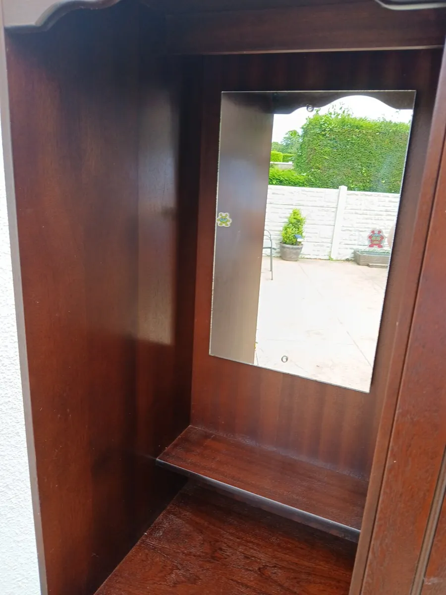 Dressing table wardrobe - Image 3