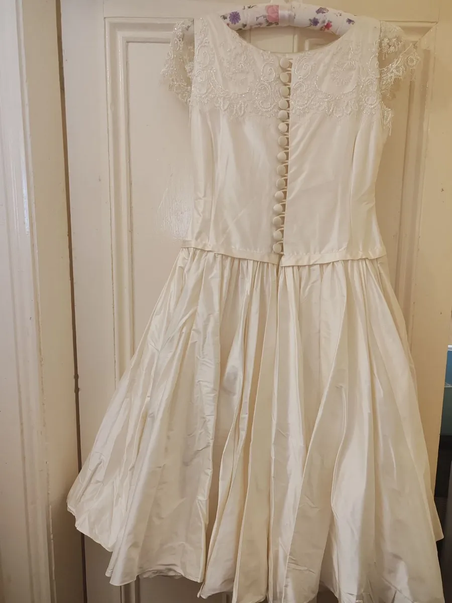 Vintage Couture Tea-length 50s Style Wedding Dress - Image 4