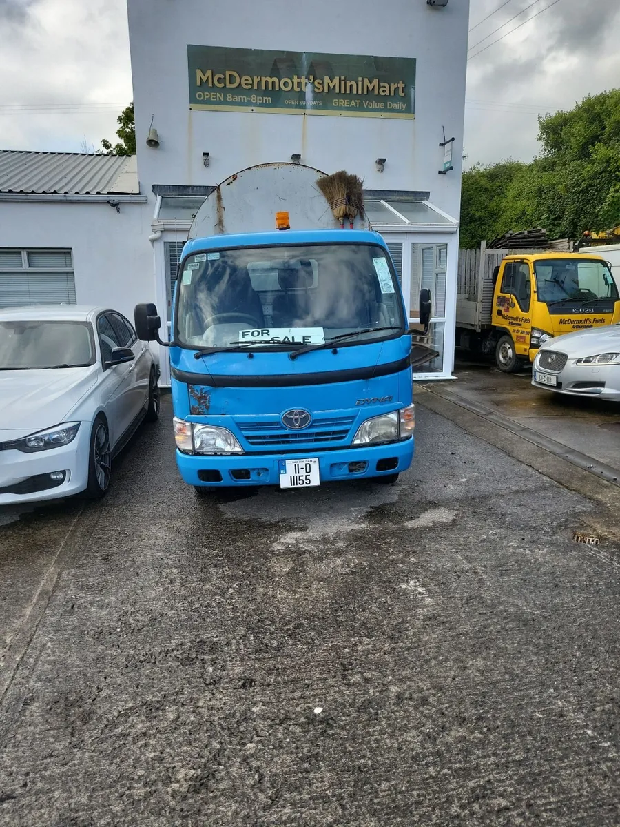 Toyota Dyna 2011 tipper bin body - Image 1