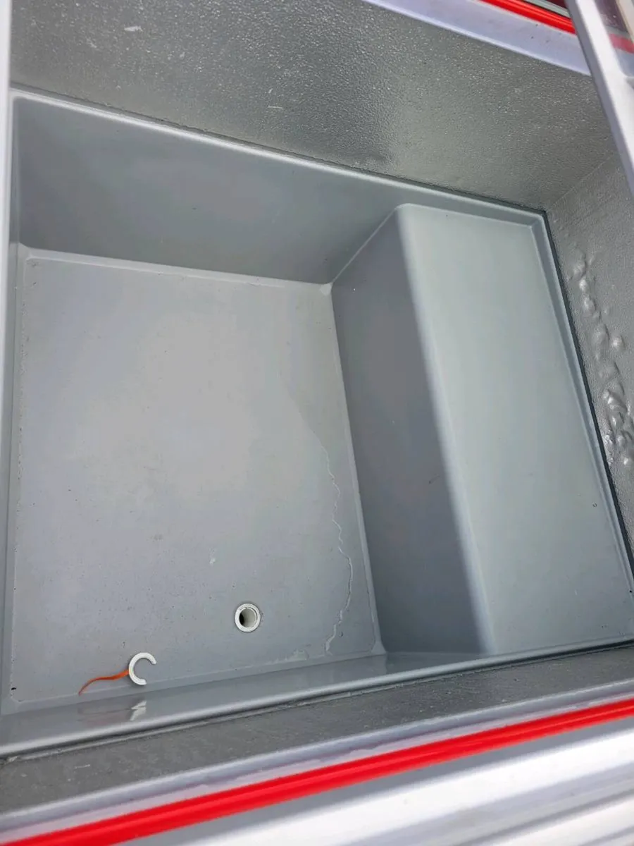 Freezer Glass Top Display Freezer AHT - Image 4