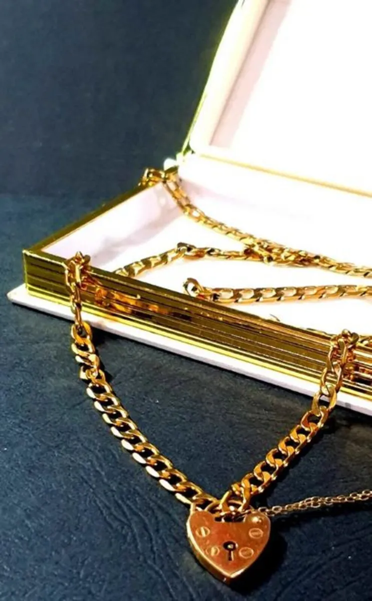 Vintage 9ct Gold 'Jailers Chain' - Image 2