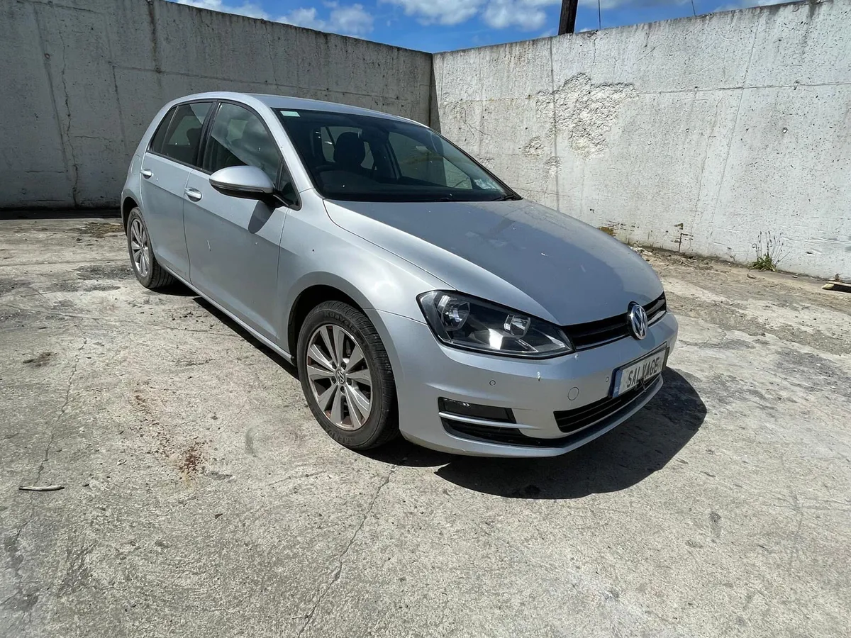 2016 vw golf - Image 1