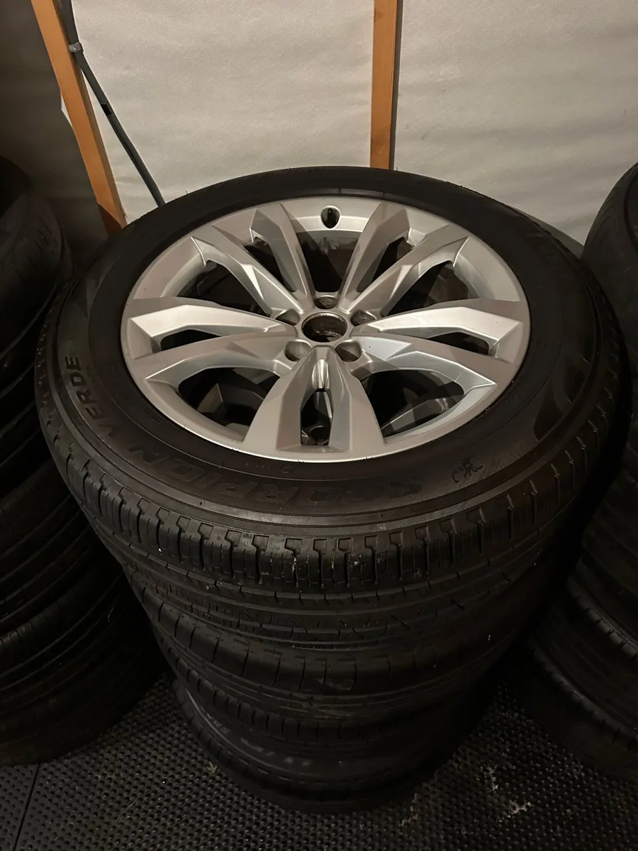 Audi q7 wheels- multiple sets - Image 2