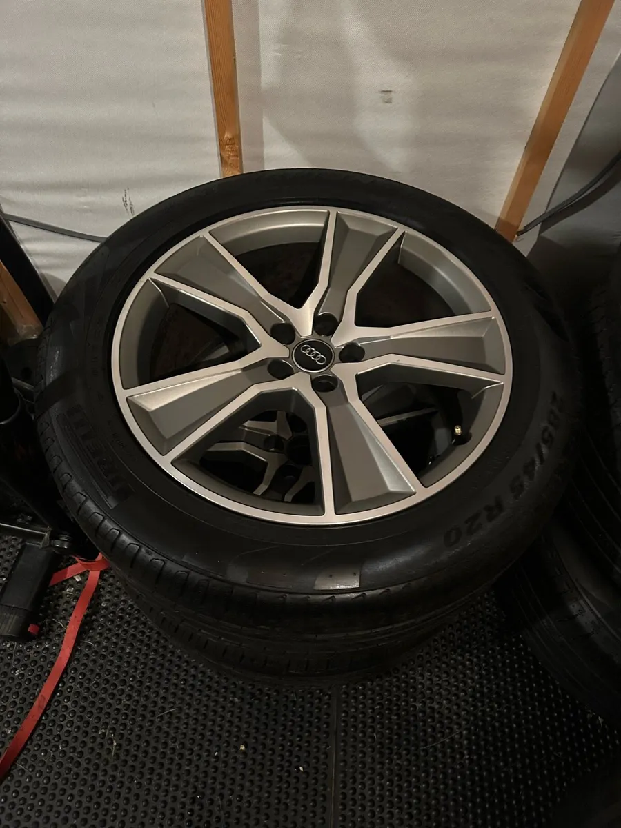 Audi q7 wheels- multiple sets - Image 1