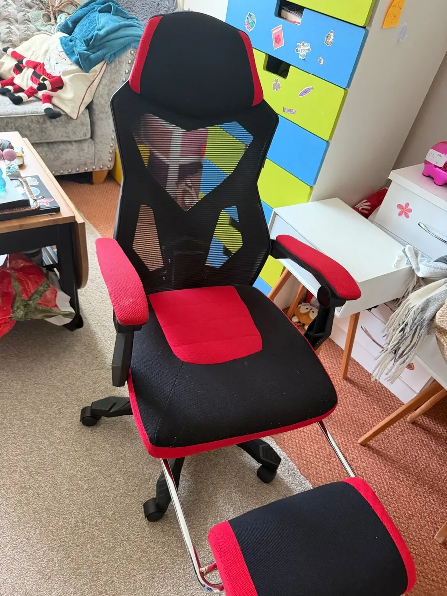 Office chair - Image 1