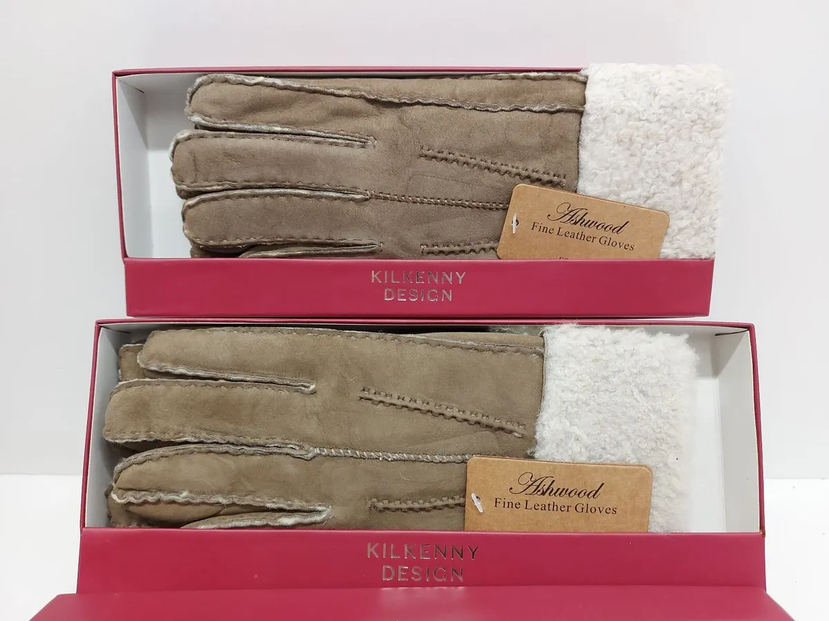 Online Cosmetics & Gloves Auction - Image 1