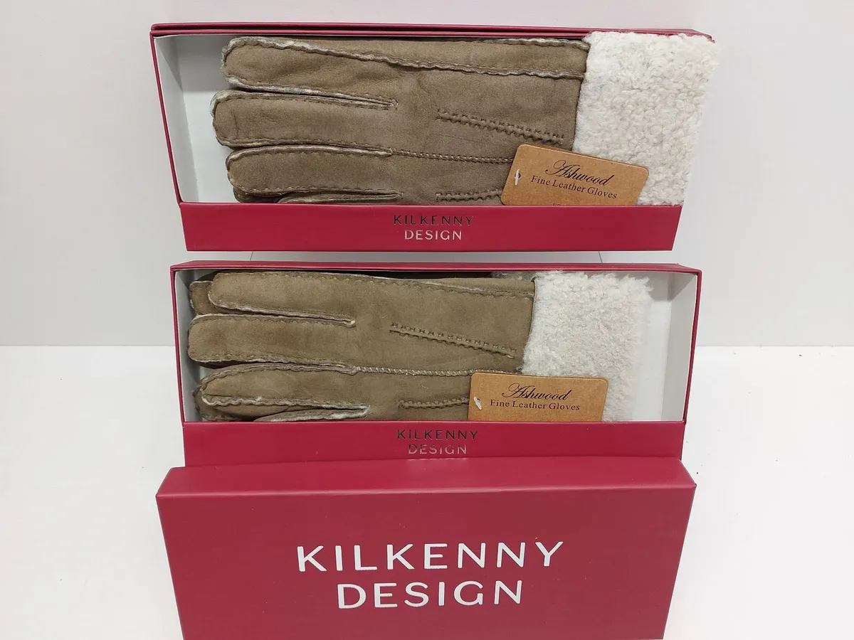 Online Cosmetics & Gloves Auction - Image 2